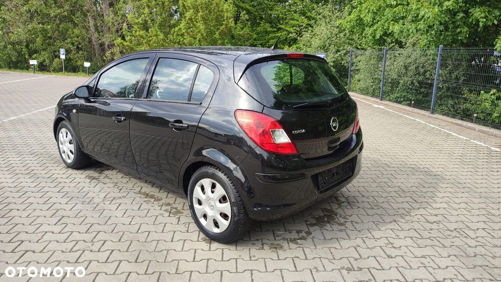 Opel Corsa 1.4 16V Energy - 4
