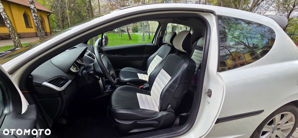 Peugeot 207 1.6 HDi 16V Trendy - 7