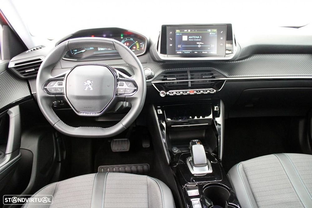 Peugeot e-2008 Allure - 14