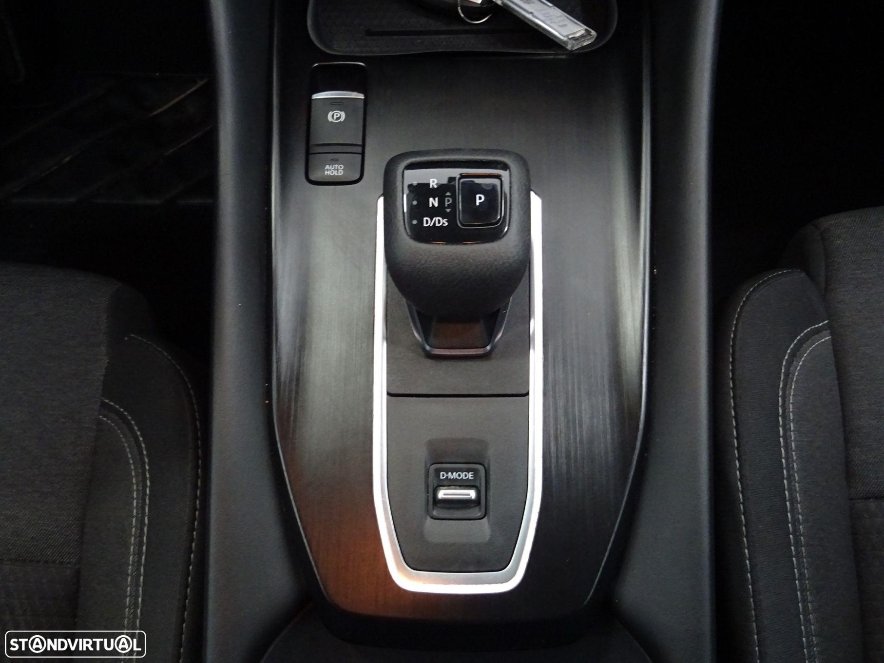 Nissan Qashqai 1.3 DIG-T N-Connecta LED Xtronic - 10