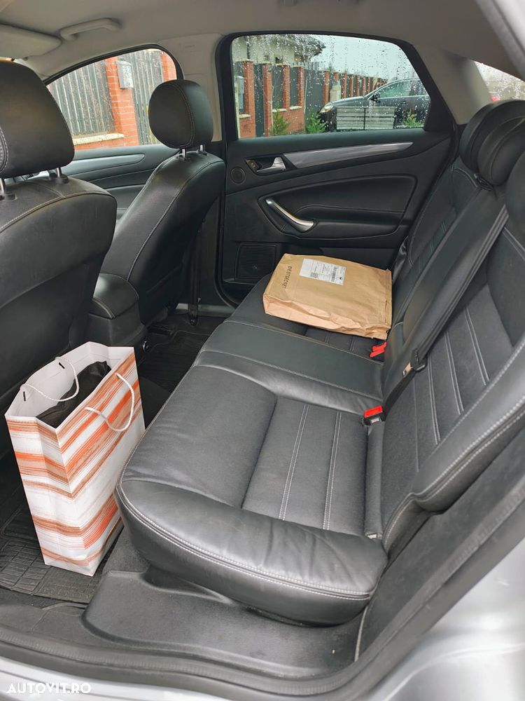 Ford Mondeo 2.0 TDCi Champions Edition - 6