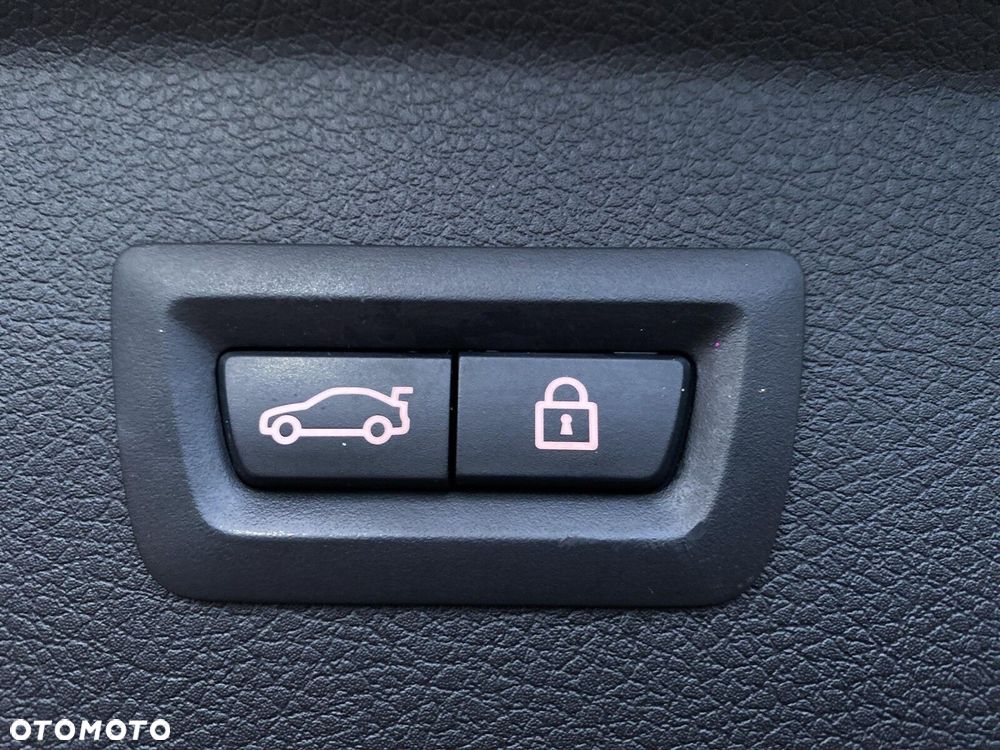 BMW Seria 2 218i - 29