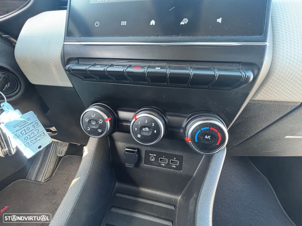 Renault Clio 1.5 Blue dCi Techno - 13