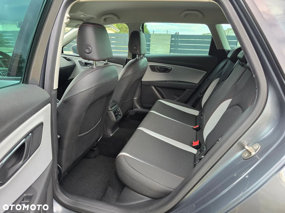 Seat Leon 2.0 TDI DPF Start&Stop DSG FR - 26