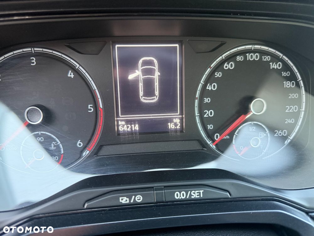 Volkswagen Polo - 17