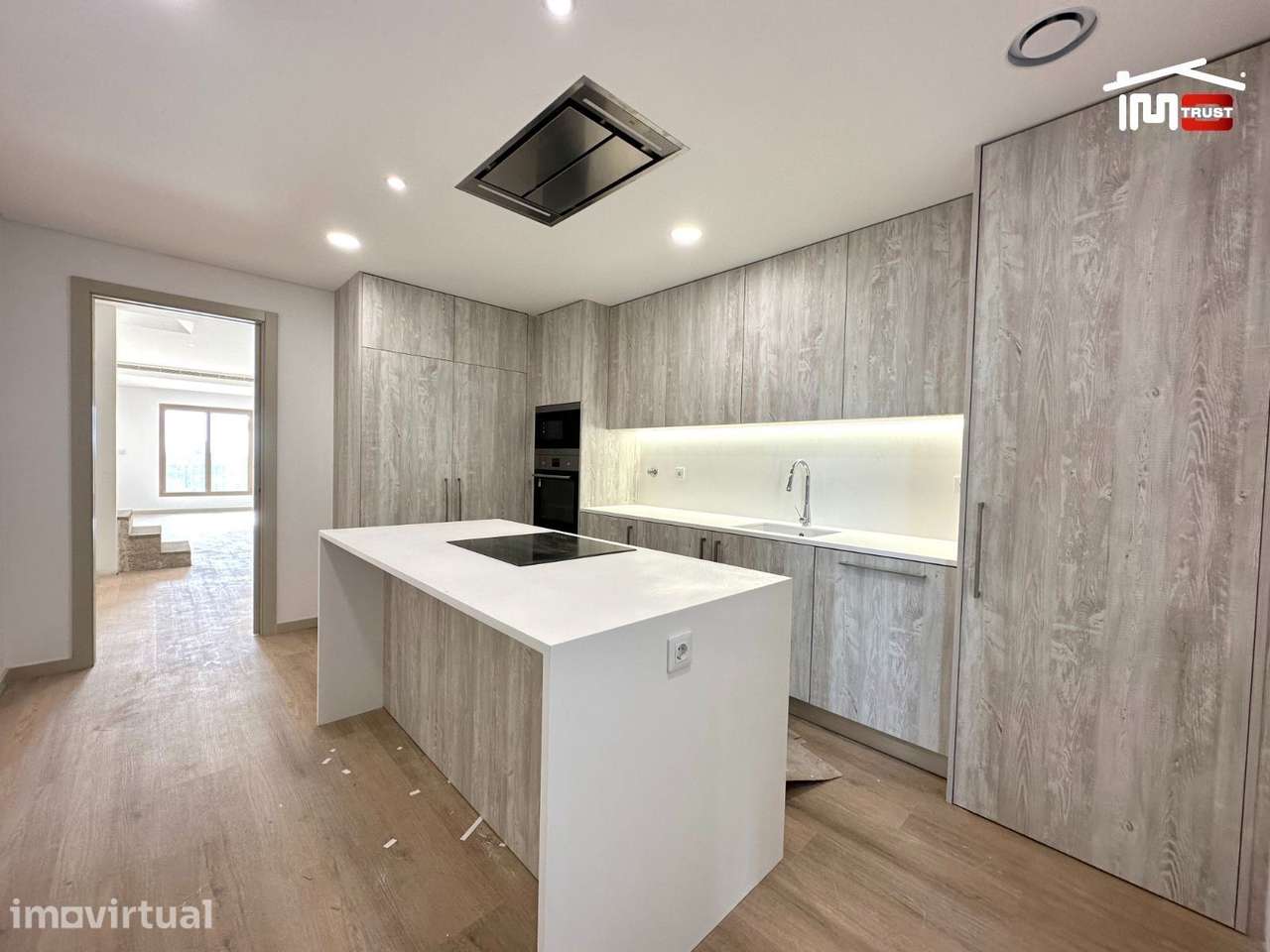 Incrivel Duplex com 292m2 - Grande imagem: 4/35