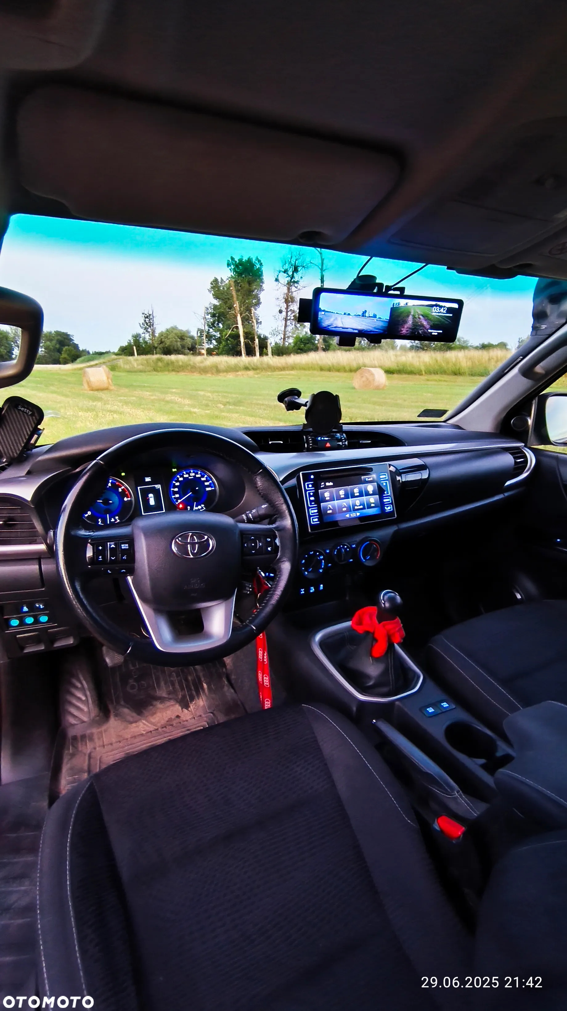 Toyota Hilux 2.4 D-4D Double Cab SR5 4x4 - 5