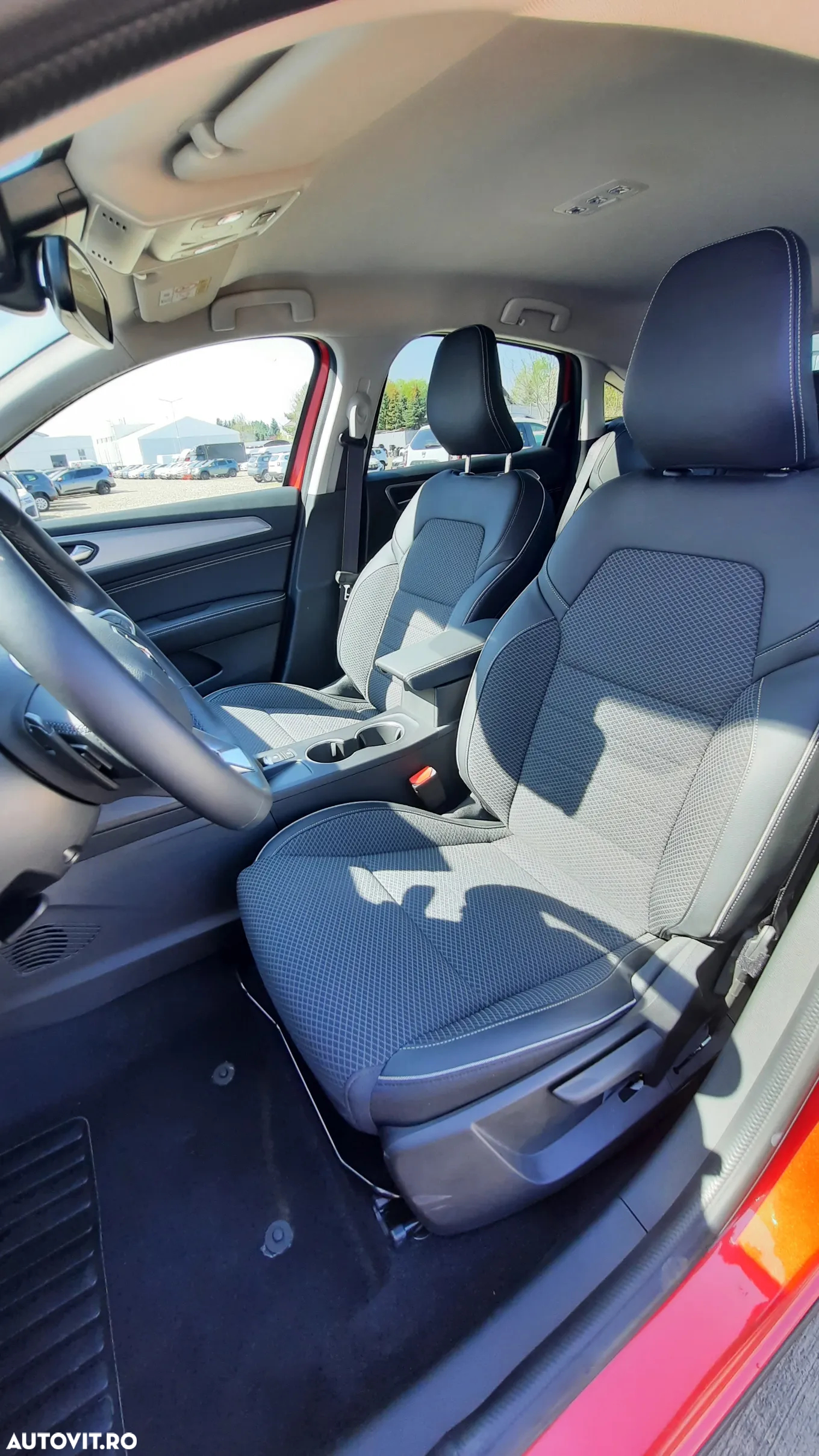 Renault Arkana MHEV 140 EDC Techno - 12