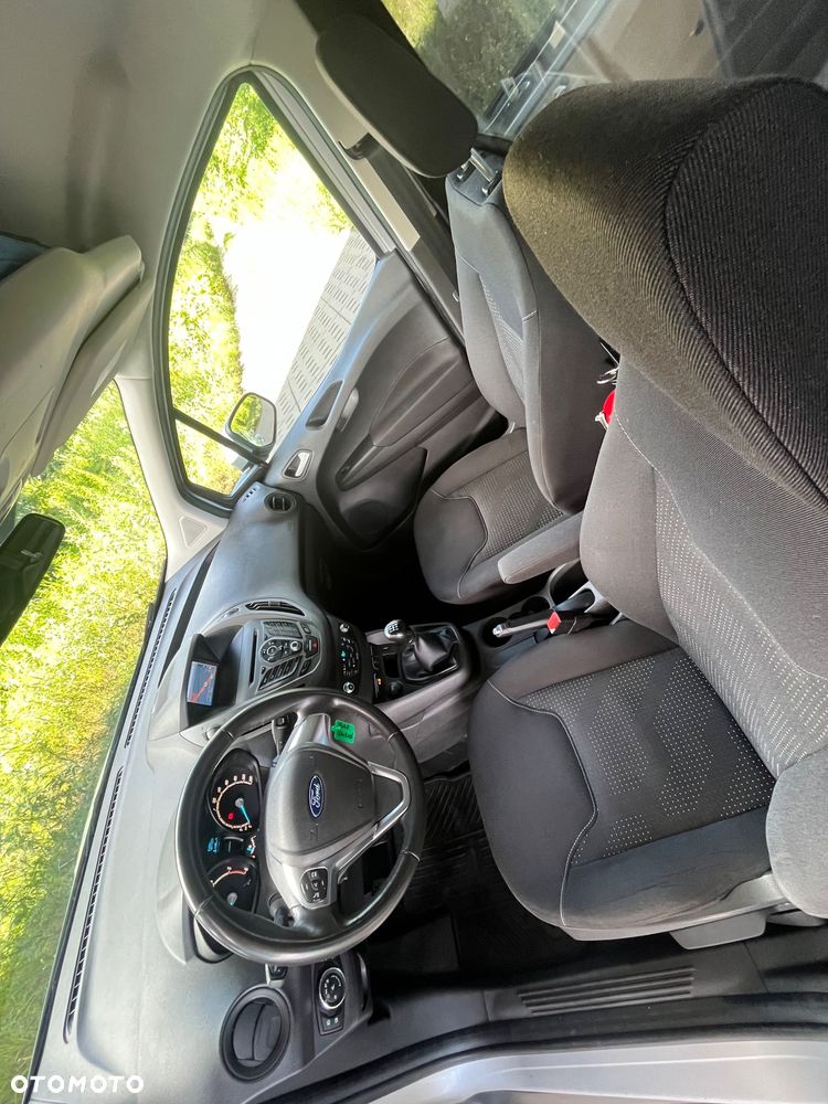 Ford Transit courier - 36
