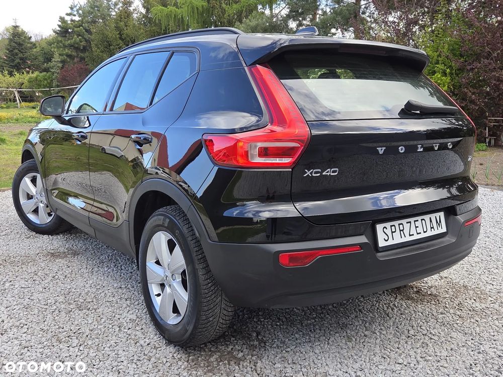 Volvo XC 40 T2 Momentum - 26