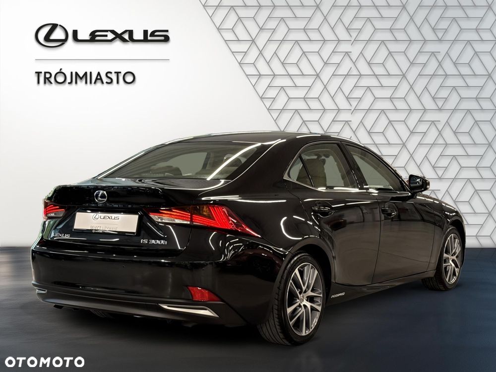 Lexus IS - 6