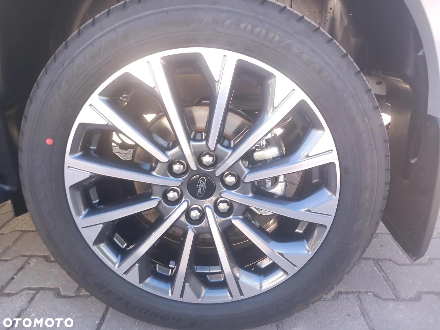 Ford Tourneo Custom 2.5 PHEV CVT 340 L2 Titanium X - 22