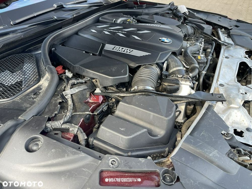 BMW Seria 7 750Li xDrive sport - 22