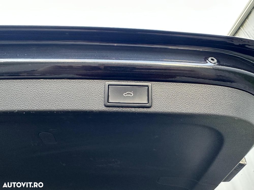 Skoda Octavia Combi 2.0 TDI DSG Clever - 15