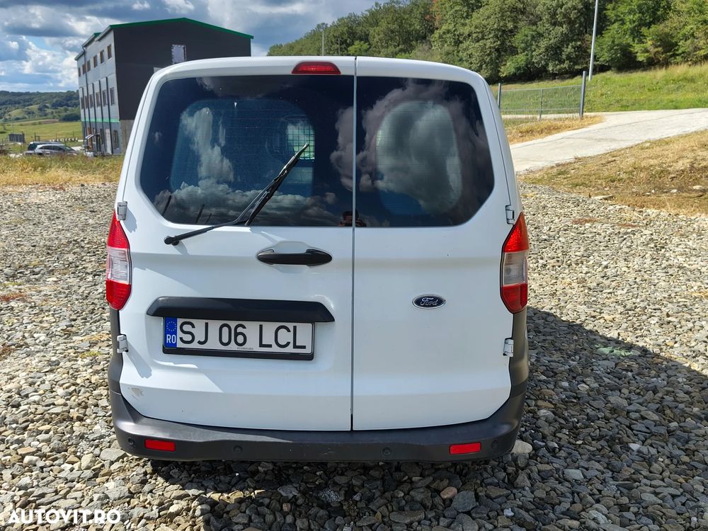 Ford Courier - 4