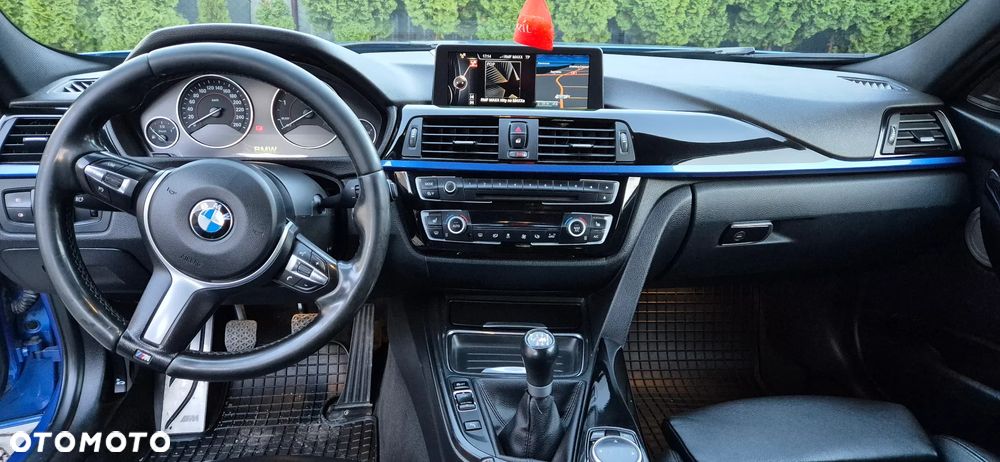 BMW Seria 3 320d - 15