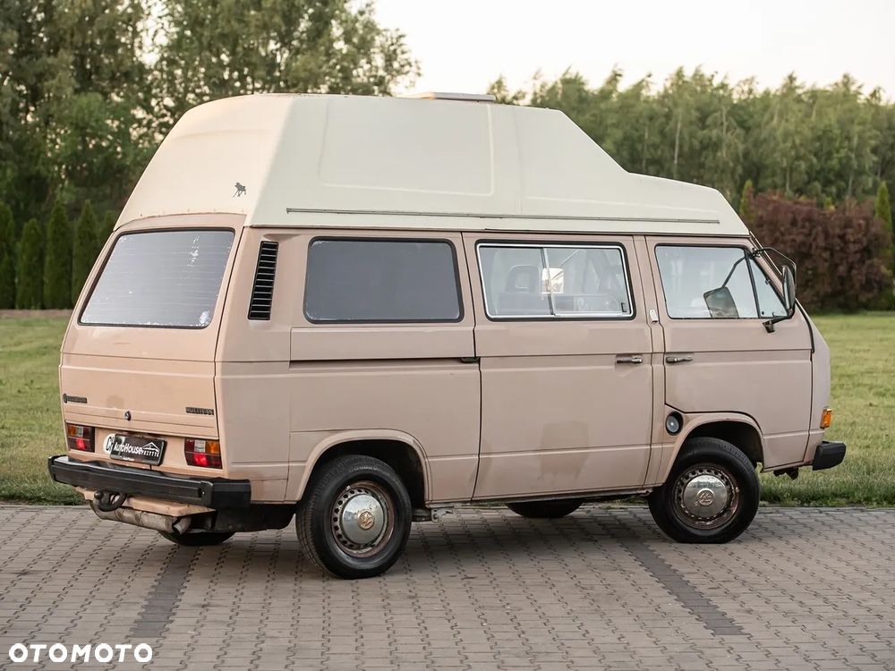 Volkswagen Multivan - 11