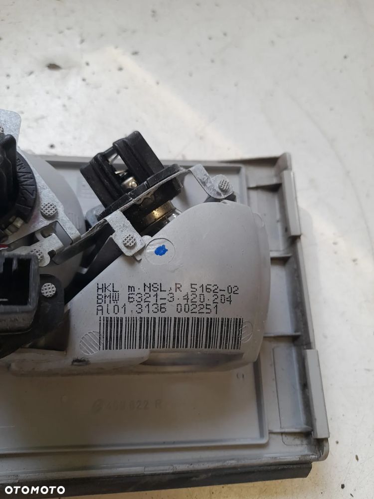 BMW X3 E83 LAMPA TYŁ PRAWA KLAPY - 3