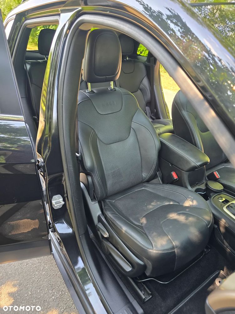 Jeep Cherokee 2.0 MJD Active Drive II Limited - 23