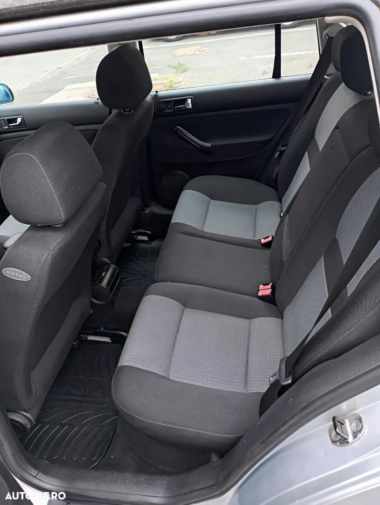 Volkswagen Golf 1.9TDI Atlantic - 11