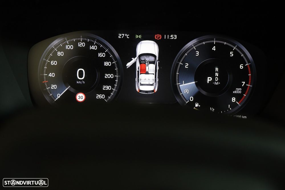 Volvo XC 40 1.5 T2 Plus Dark Auto - 25