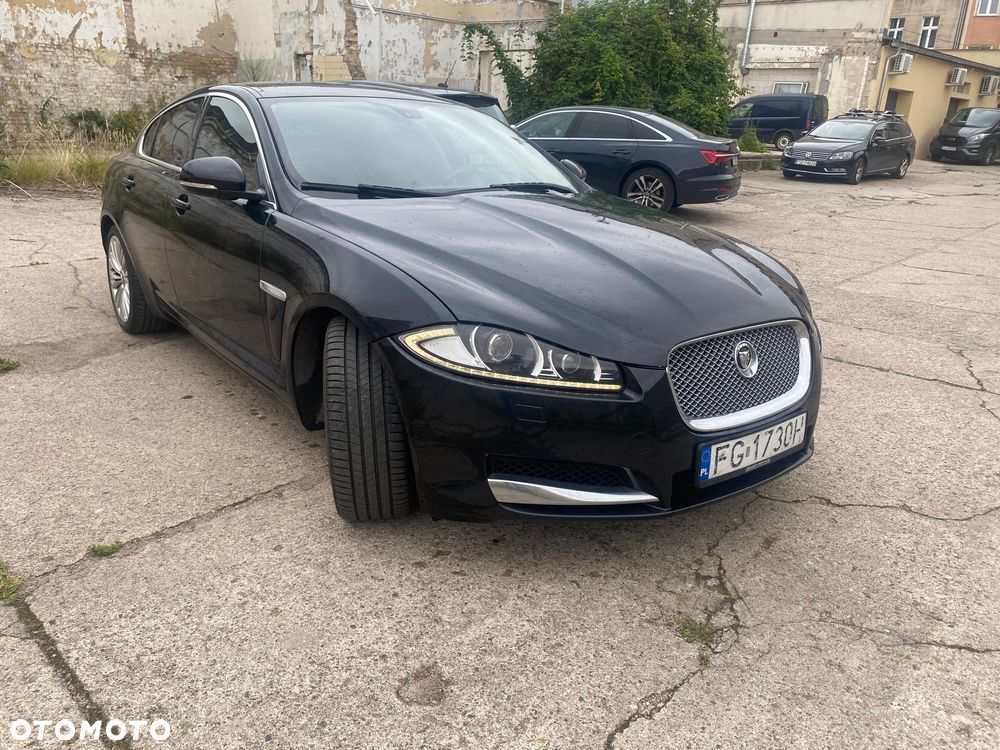 Jaguar XF 3.0 V6 D Premium Luxury - 8