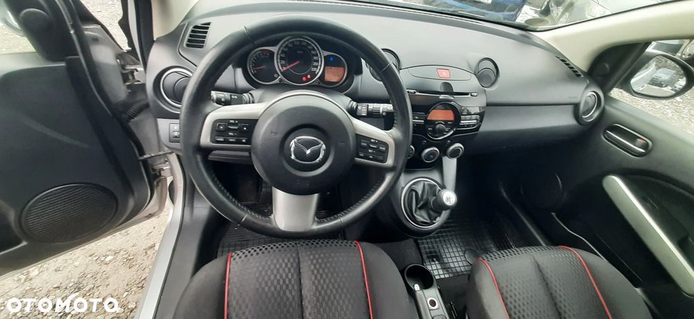 Mazda 2 - 33