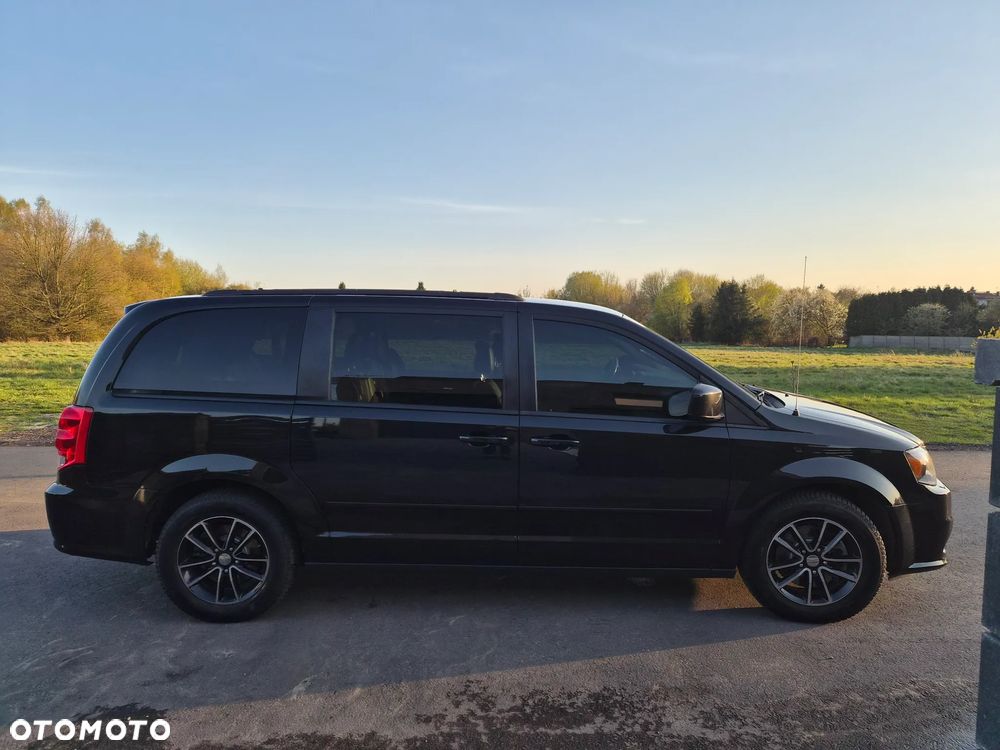Dodge Grand Caravan 3.6 R/T - 5