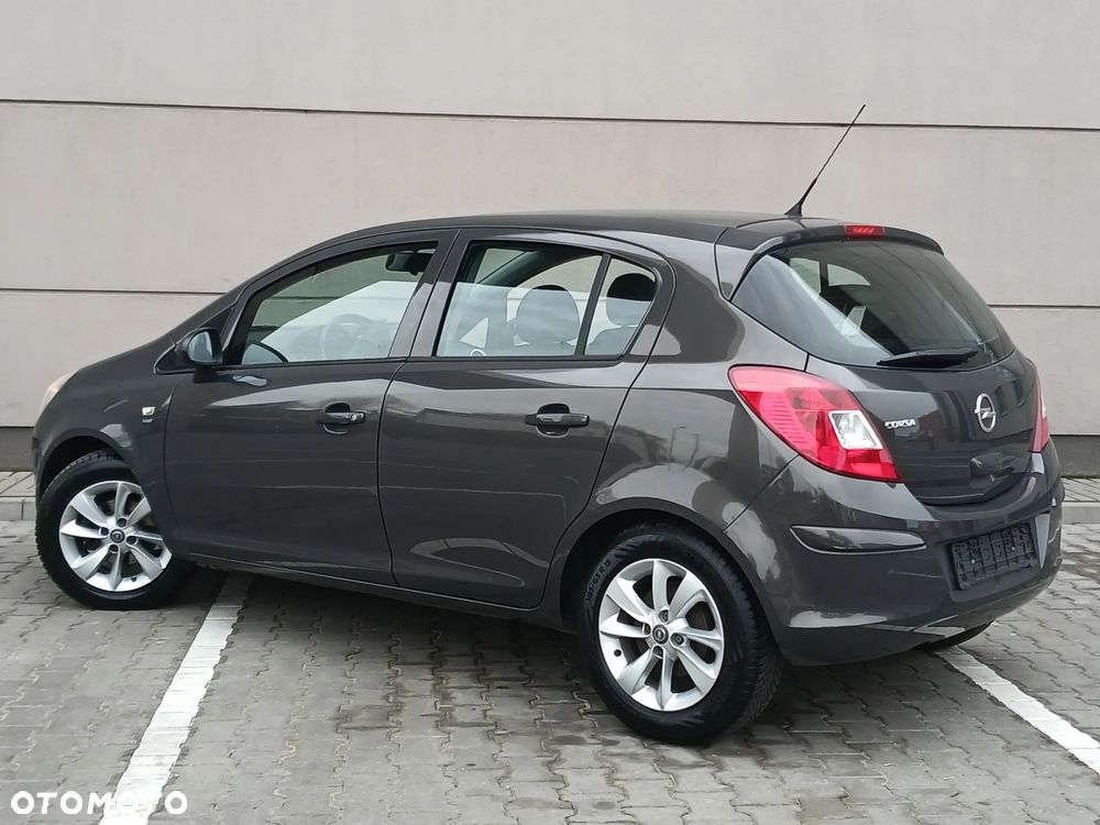 Opel Corsa 1.4 16V Color Elegance - 9