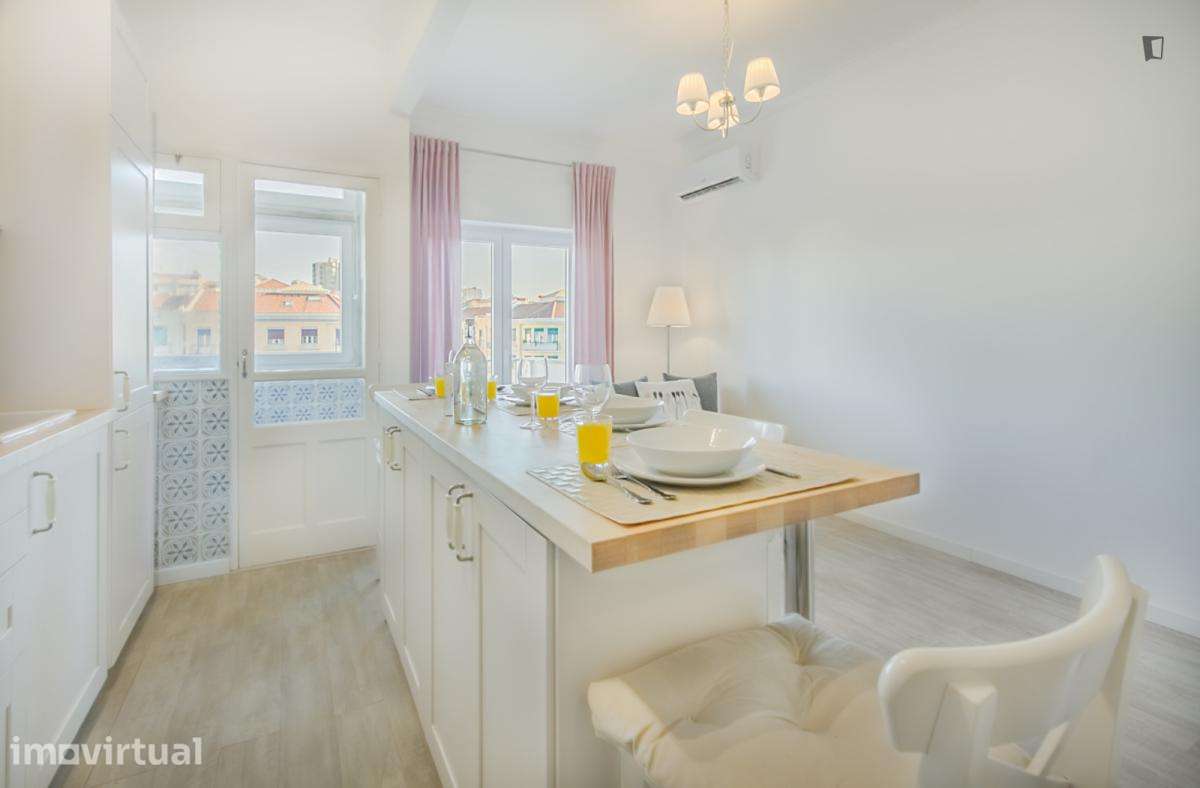 Apartamento com 1 quartos - localizado em Entrecampos Lisbon - Grande imagem: 5/25