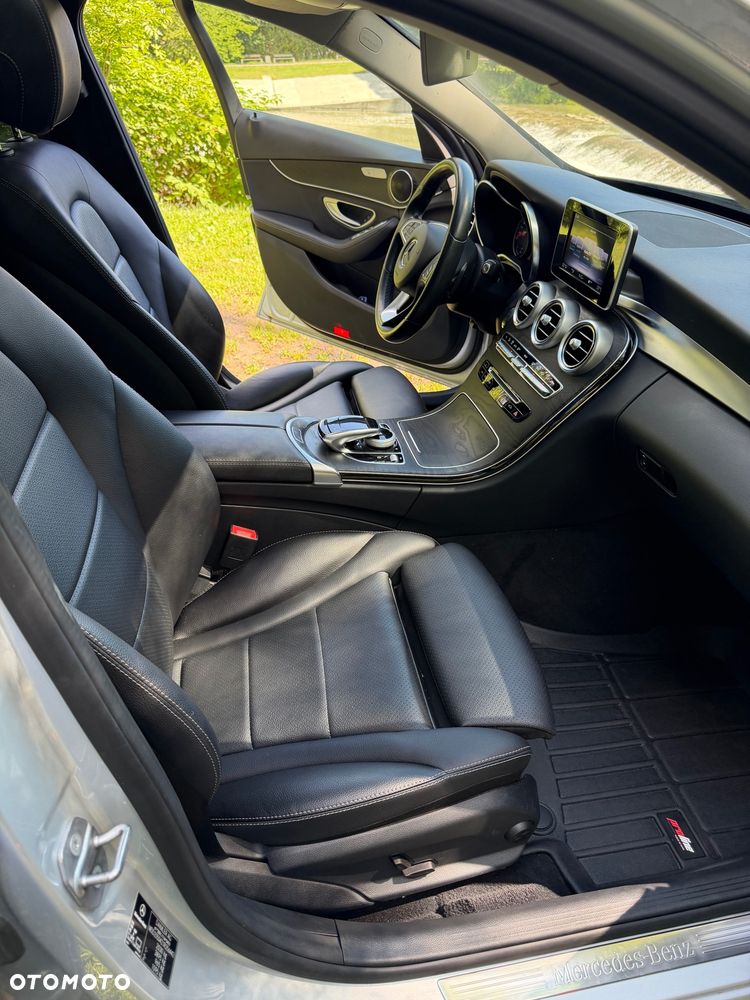 Mercedes-Benz Klasa C 200 9G-TRONIC Exclusive - 17