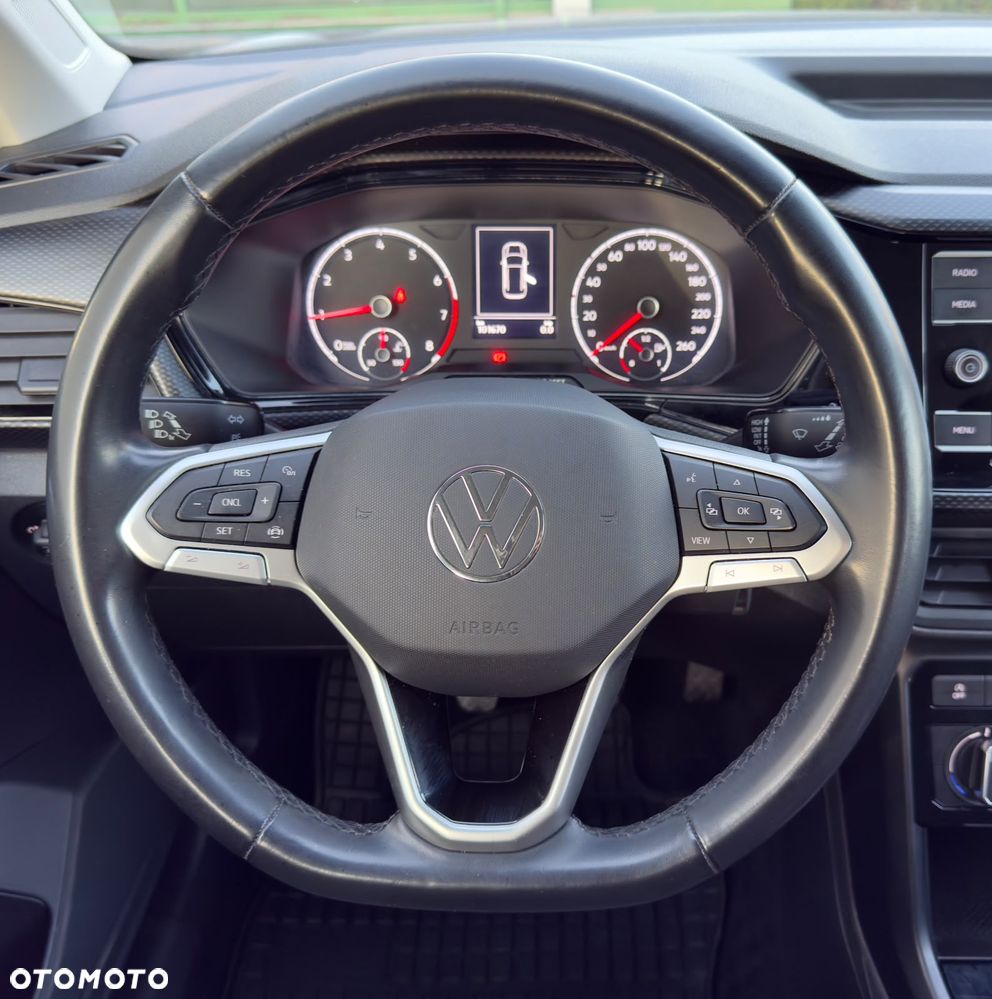 Volkswagen T-Cross - 28