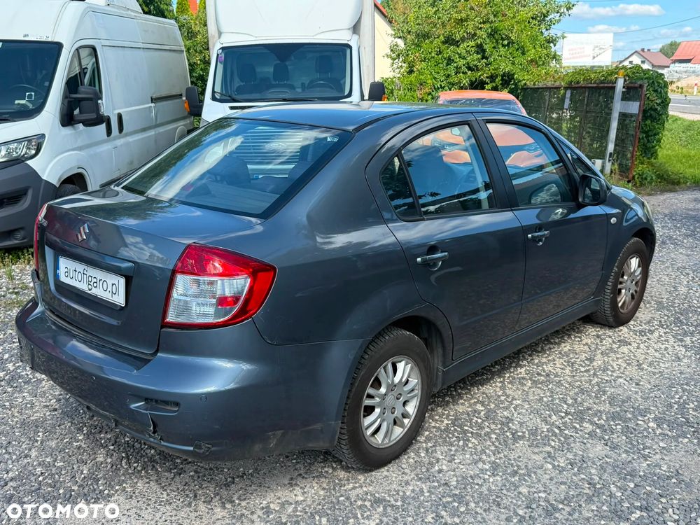 Suzuki SX4 1.6 GLX / Comfort - 10
