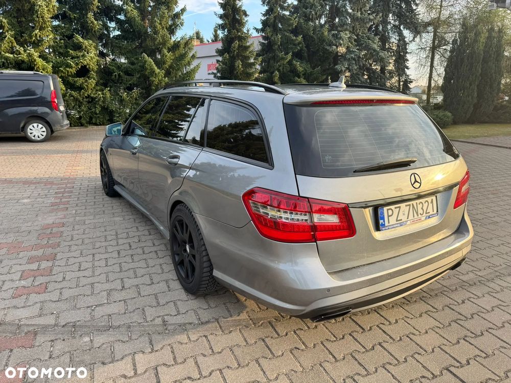 Mercedes-Benz Klasa E 350 CDI DPF 4Matic BlueEFFICIENCY 7G-TRONIC Avantgarde - 13