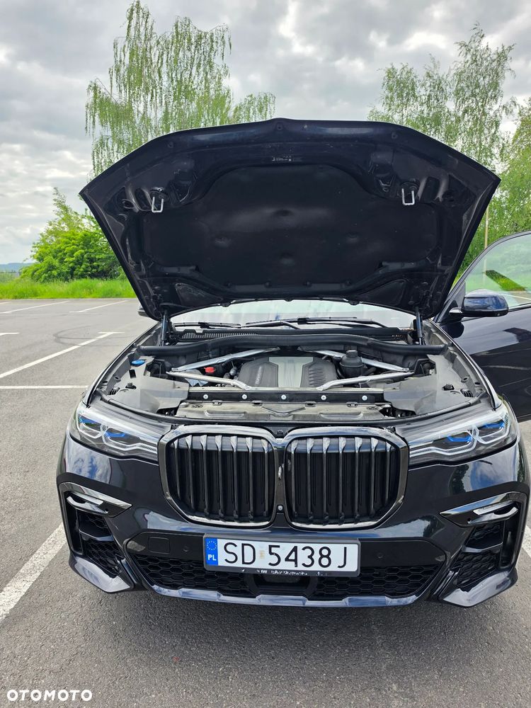 BMW X7 M50d sport - 24