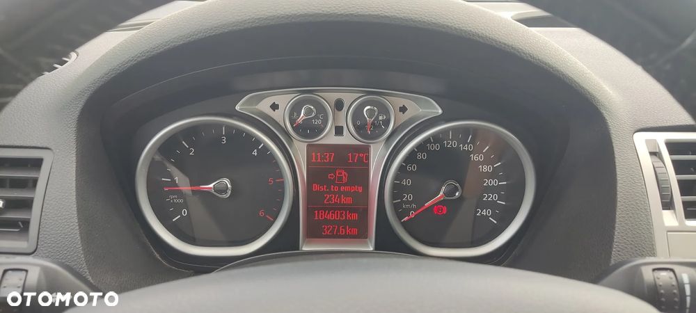 Ford Kuga 2.0 TDCi 4x4 Titanium - 13