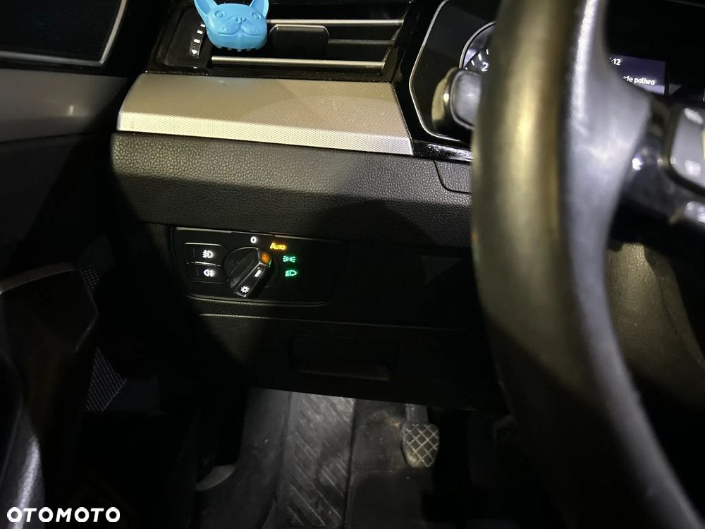 Volkswagen Passat Variant 2.0 TDI BMT Comfortline - 11