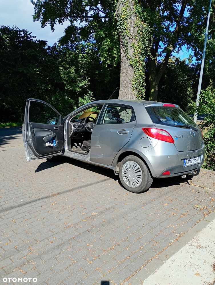 Mazda 2 - 1