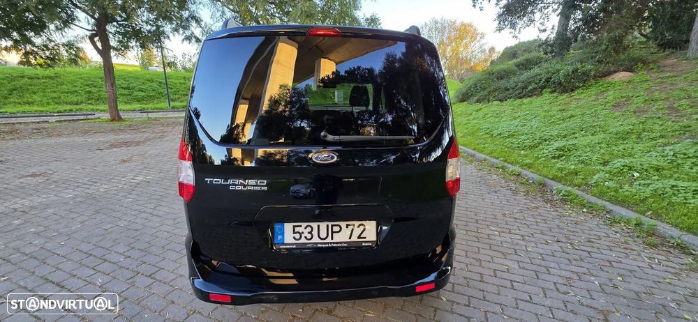 Ford Tourneo Courier 1.5 TDCi Titanium - 7