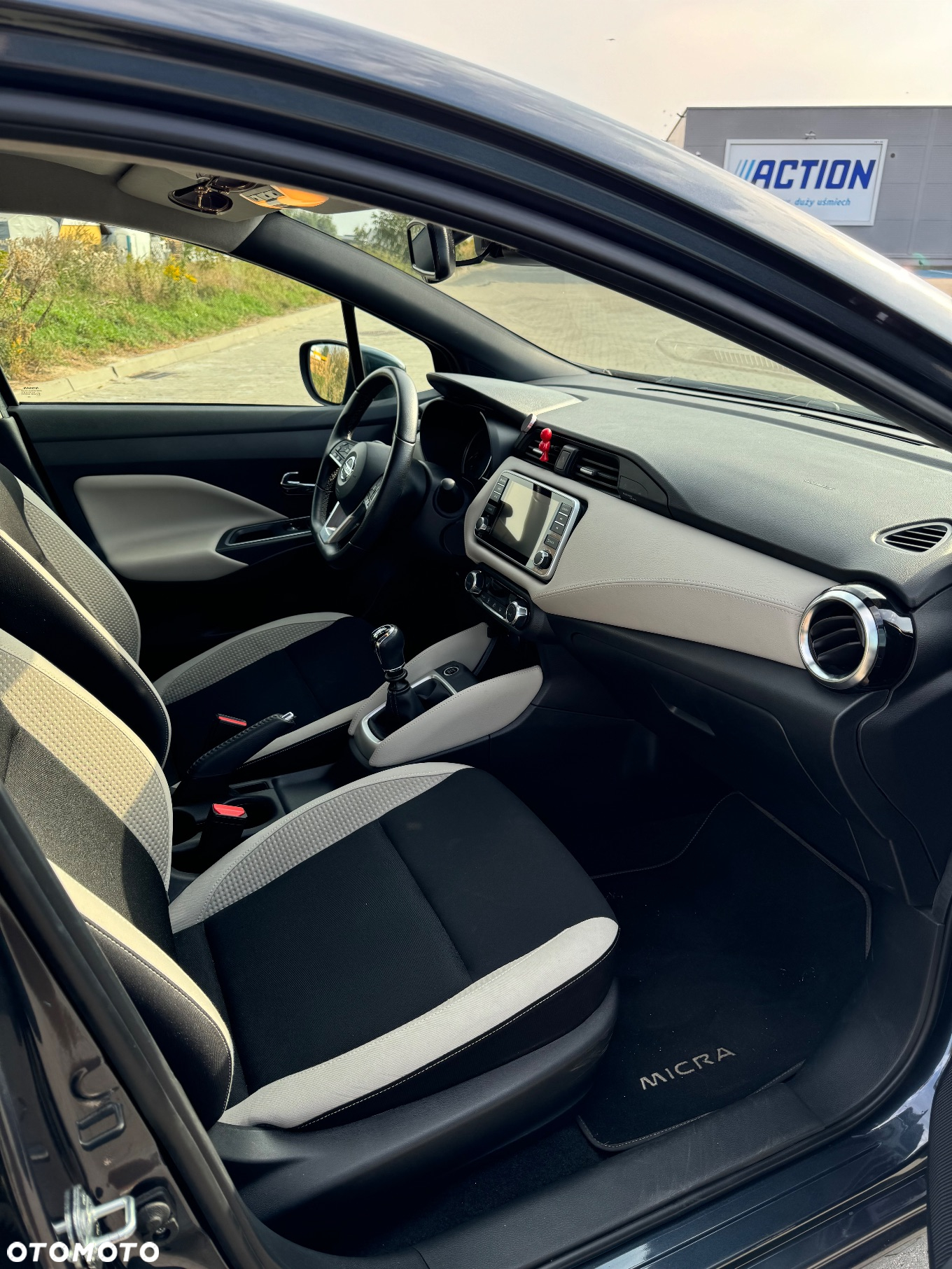 Nissan Micra 1.0 DIG-T Tekna - 17