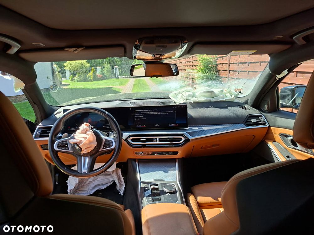 BMW Seria 3 330e PHEV M Sport sport - 12