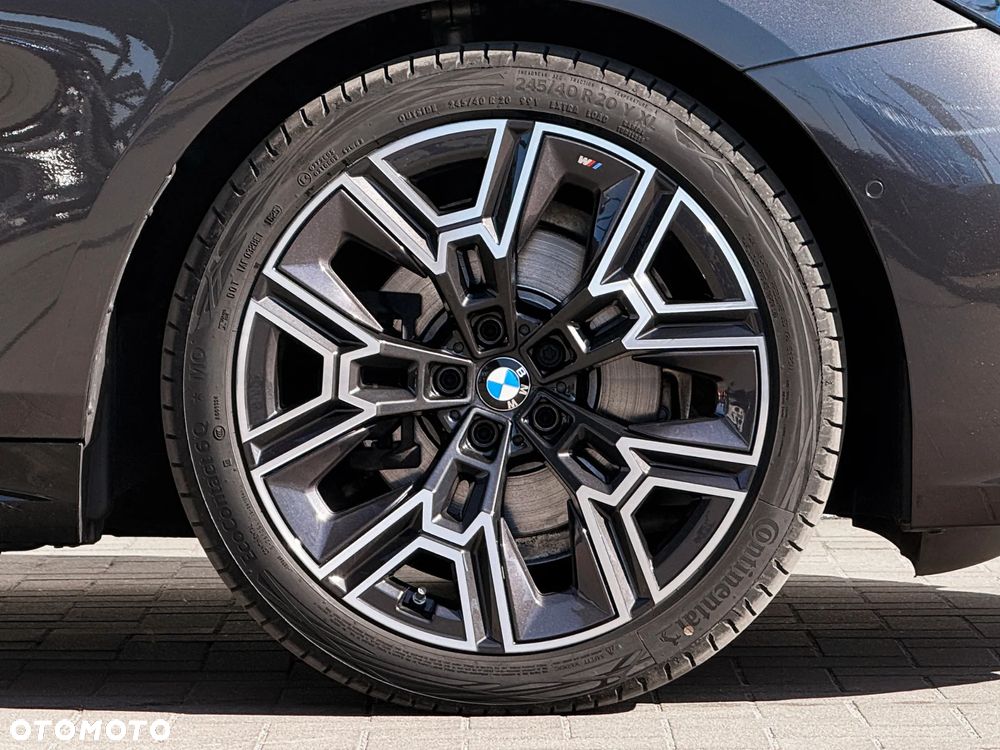 BMW Seria 5 520d - 13