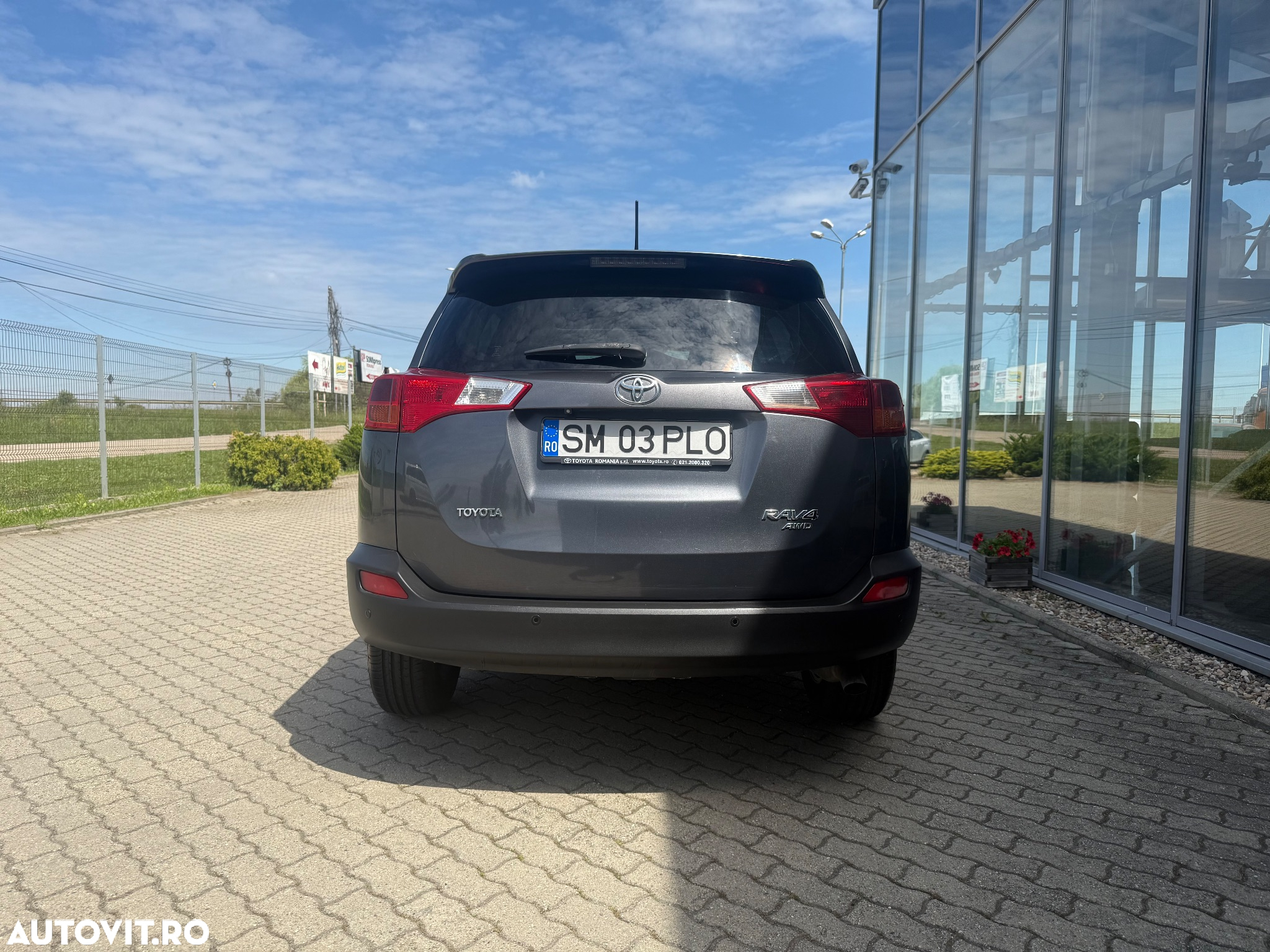 Toyota RAV4 2.2 D-4CAT 4WD Aut Luxury - 14