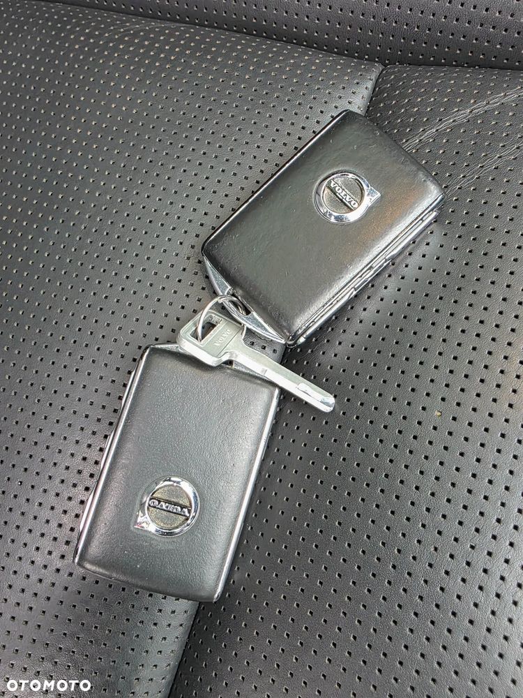 Volvo XC 60 T6 AWD Geartronic Inscription - 36