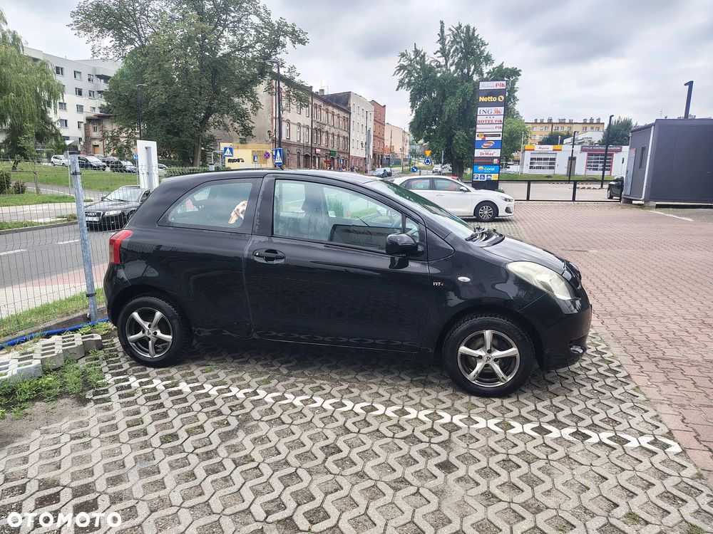 Toyota Yaris 1.0 Terra - 4