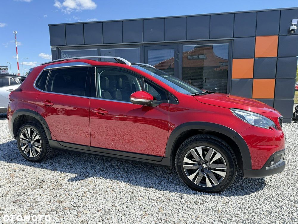 Peugeot 2008 1.2 Pure Tech GPF Allure S&S - 5