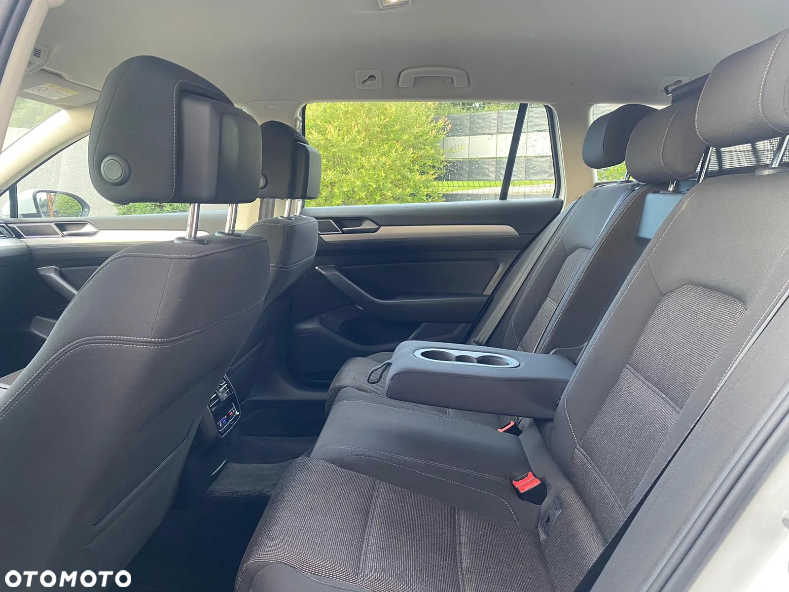 Volkswagen Passat Variant 2.0 TDI (BlueMotion Technology) Comfortline - 10