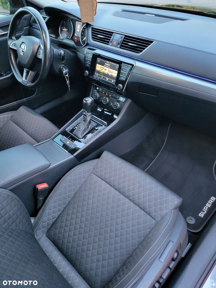 Skoda Superb 2.0 TDI Style DSG - 8