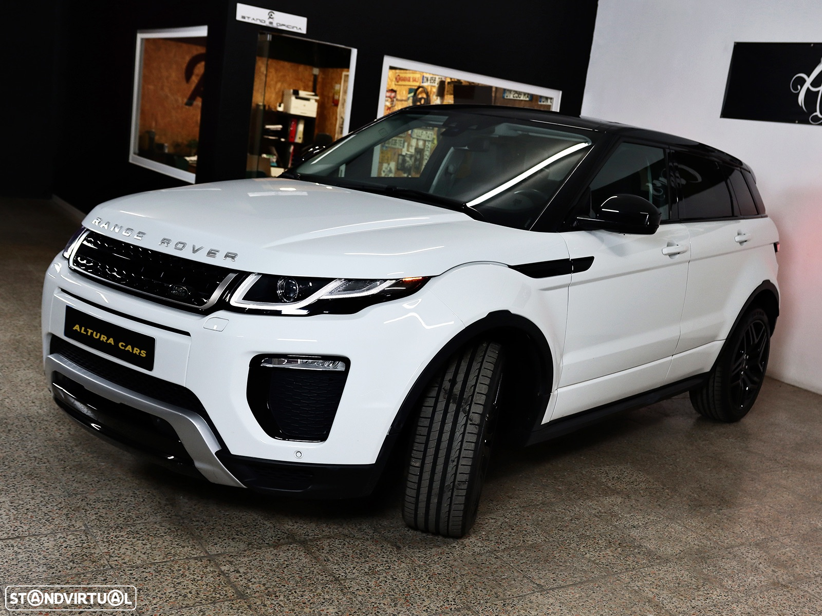Land Rover Range Rover Evoque 2.0 TD4 HSE Dynamic Auto - 36