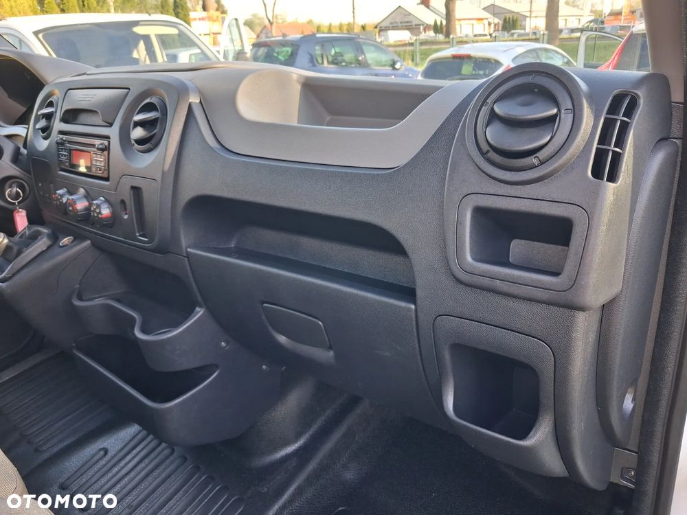 Renault Master - 18